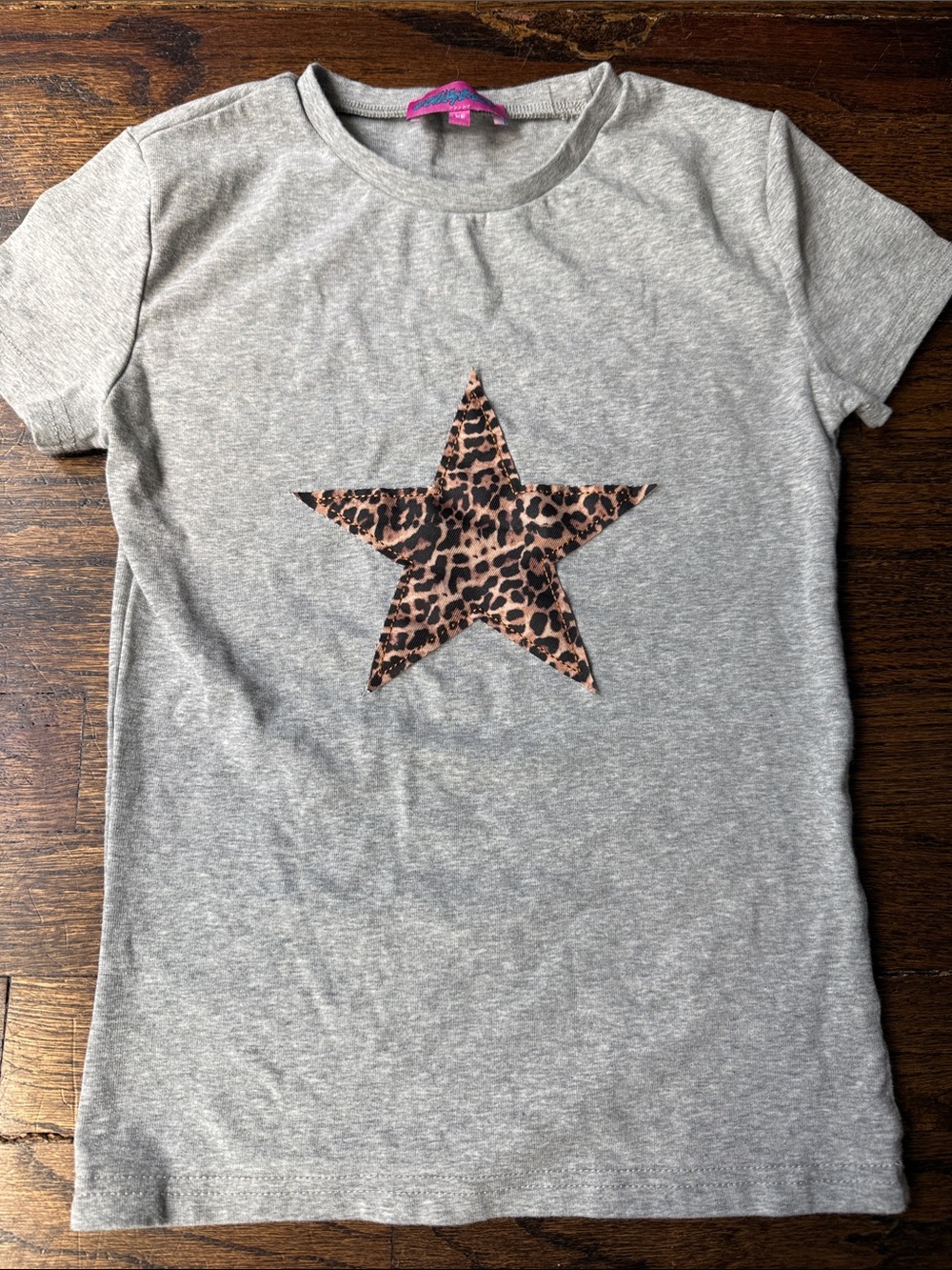Edikted XS Gray Tee with Leopard Star Graphic